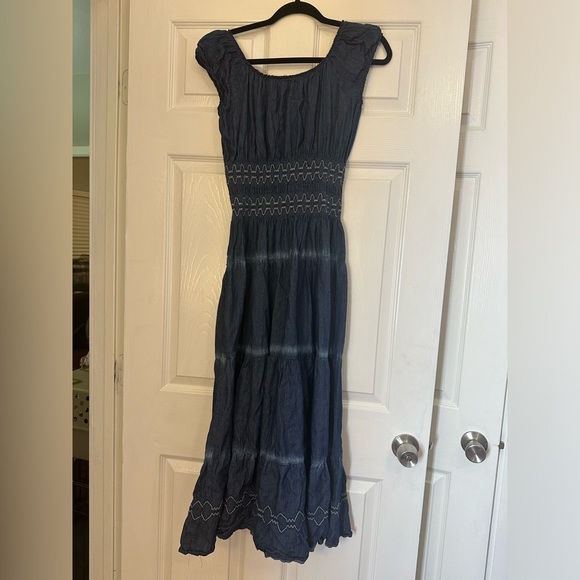 Indigo and Lace brand denim maxi dress size small - Picture 3 of 3